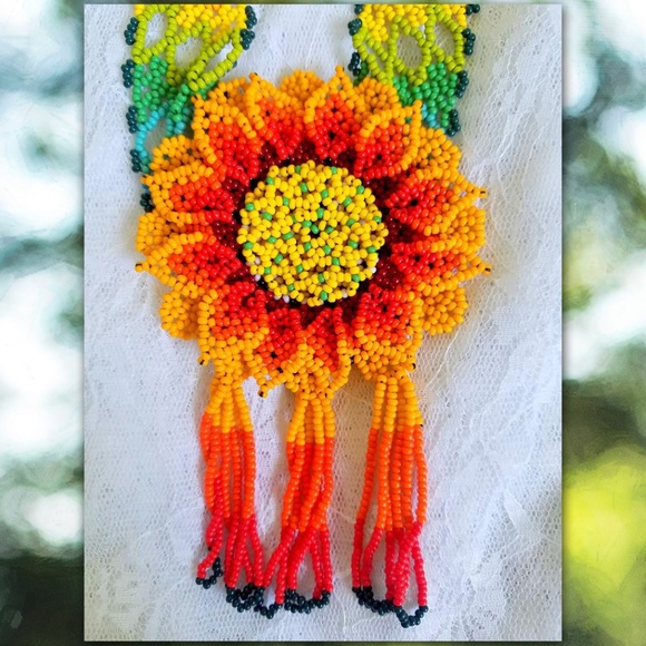 ✿ Beaded Handmade Rainbow 3D Flower Necklace - Picture 5 of 5